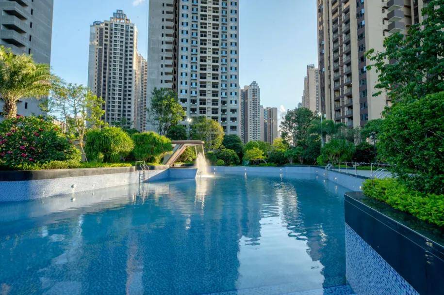 惠州楼盘测评：【华发金地天润自在城】单价8900/平，楼盘优缺点分析，7%佣金现返七成，大亚湾临深沙田站附近低首付精装学府大盘