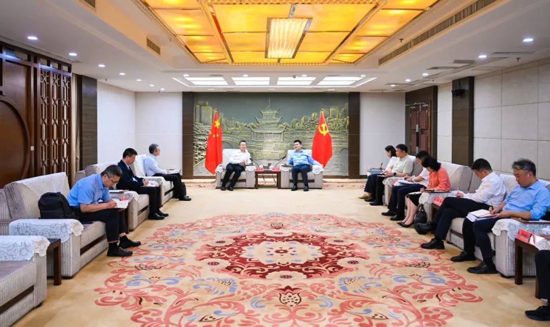 王宏会见中信信托党委书记吕天贵一行